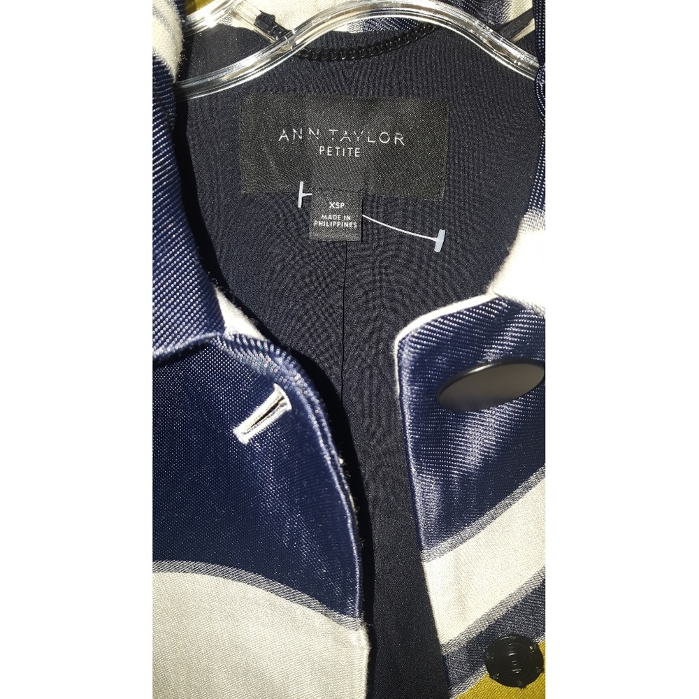 ๐ ANN TAYLOR DRESS JACKET - Picture 3 of 7